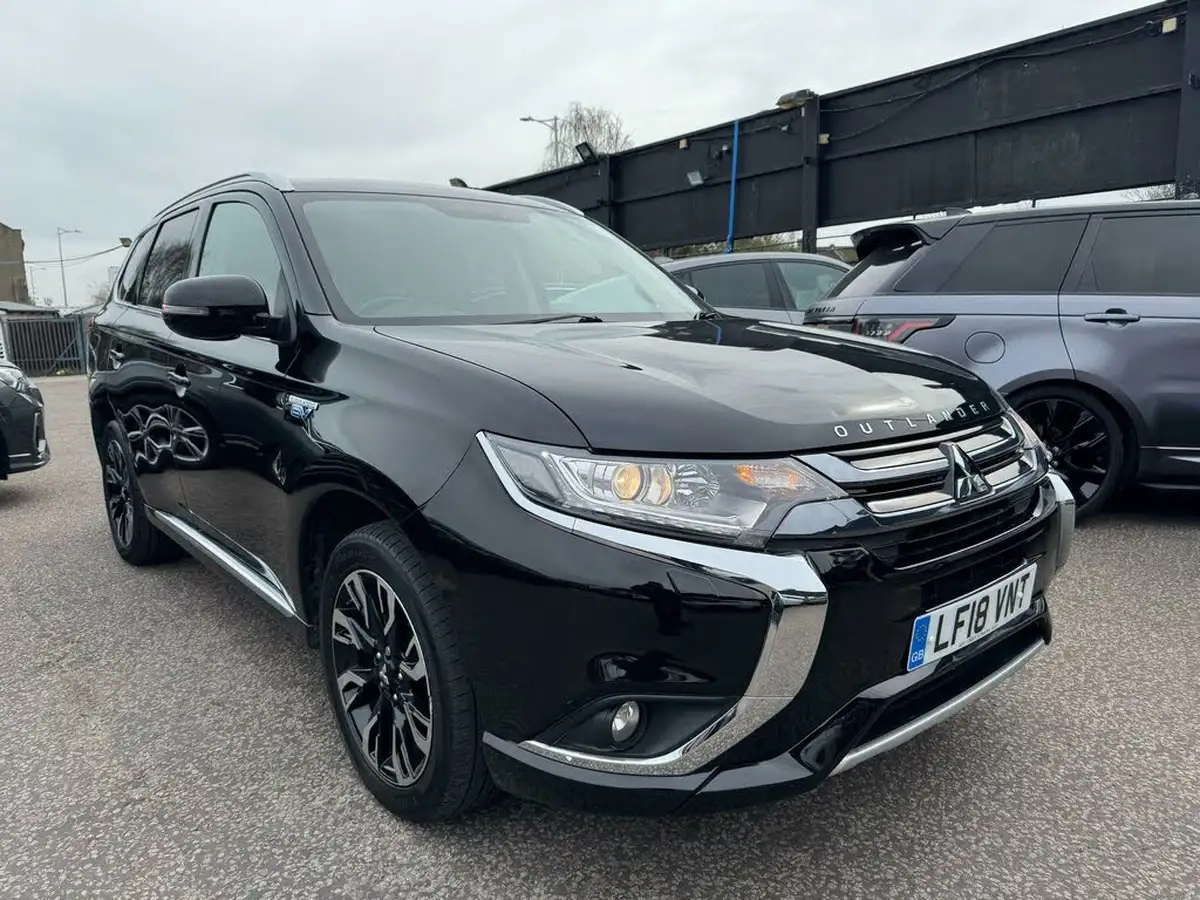 2018-mitsubishi-outlander-20-juro-phev-big-0