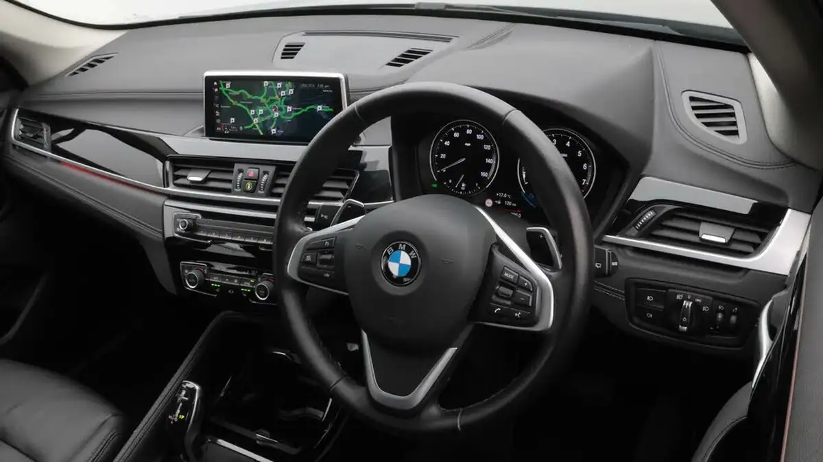 2021-bmw-x1-20-xdrive20i-xline-big-9