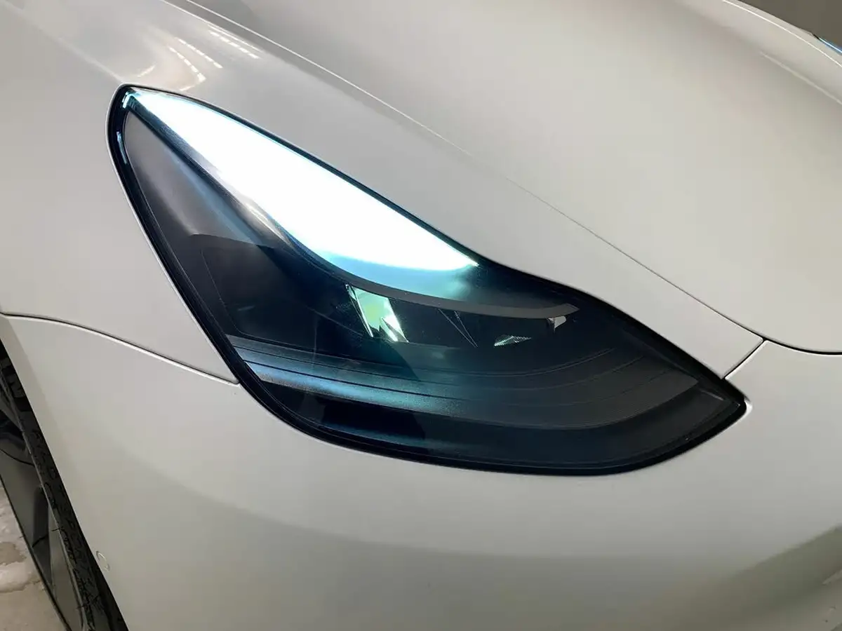 2022-tesla-model-3-e-long-range-big-27