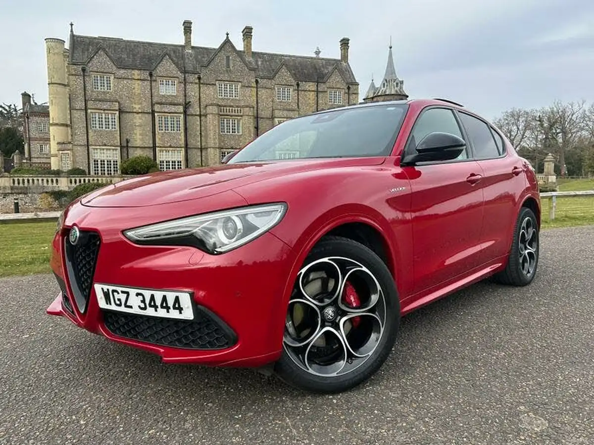 2022-alfa-romeo-stelvio-20-veloce-big-0