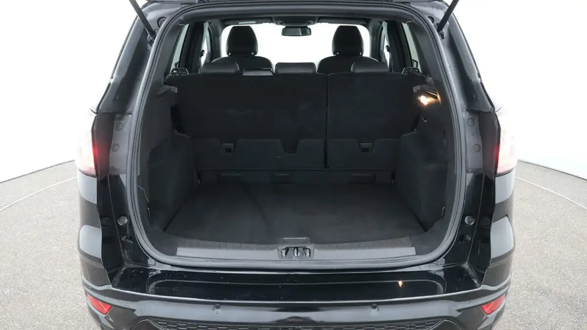2019-ford-kuga-15tdci-st-line-ss-big-17