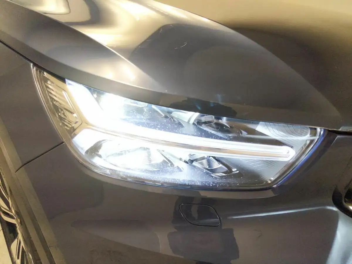 2022-volvo-xc40-e-recharge-pro-big-6