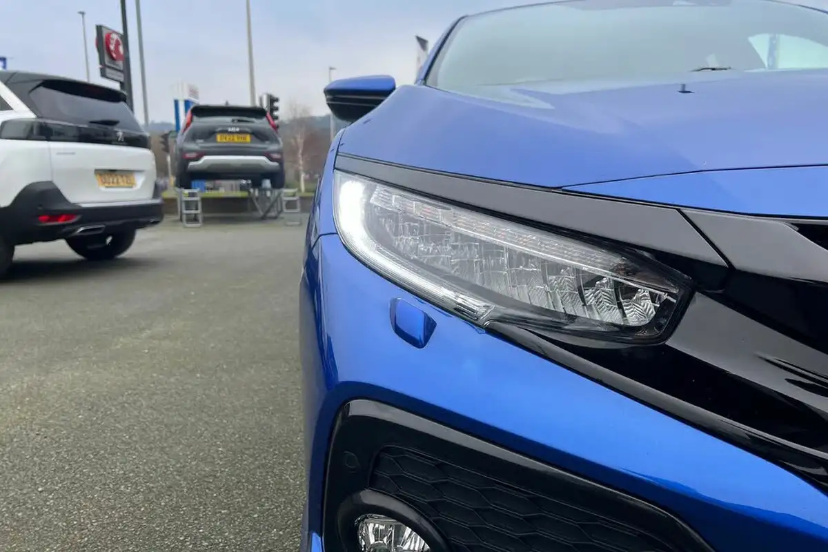 2017-honda-civic-15-vtec-turbo-sport-ss-big-29