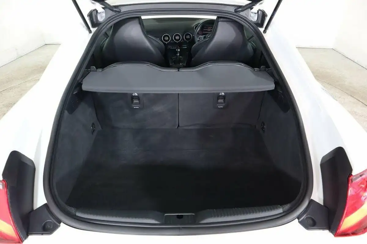 2019-audi-tt-coupe-20-40-tfsi-s-line-big-11