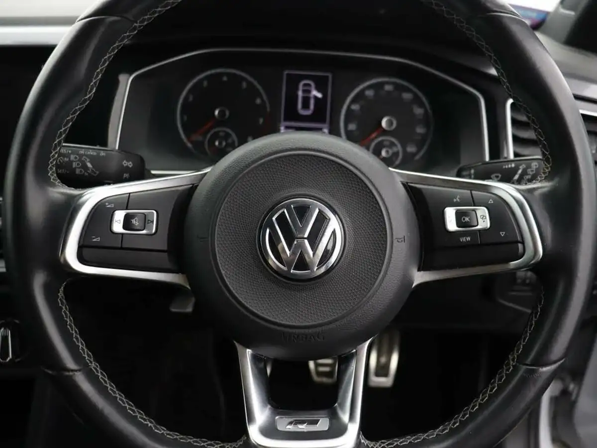 2018-volkswagen-polo-10-tsi-r-line-115ps-5d-big-32