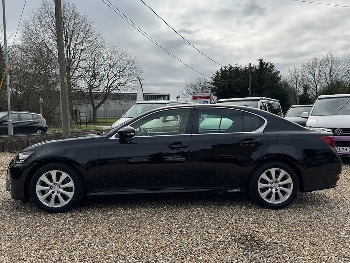 2015-lexus-gs-300h-25-se-big-26