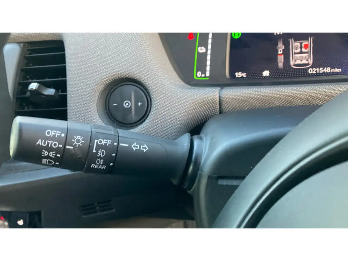2021-honda-jazz-15-i-mmd-ex-109ps-big-27