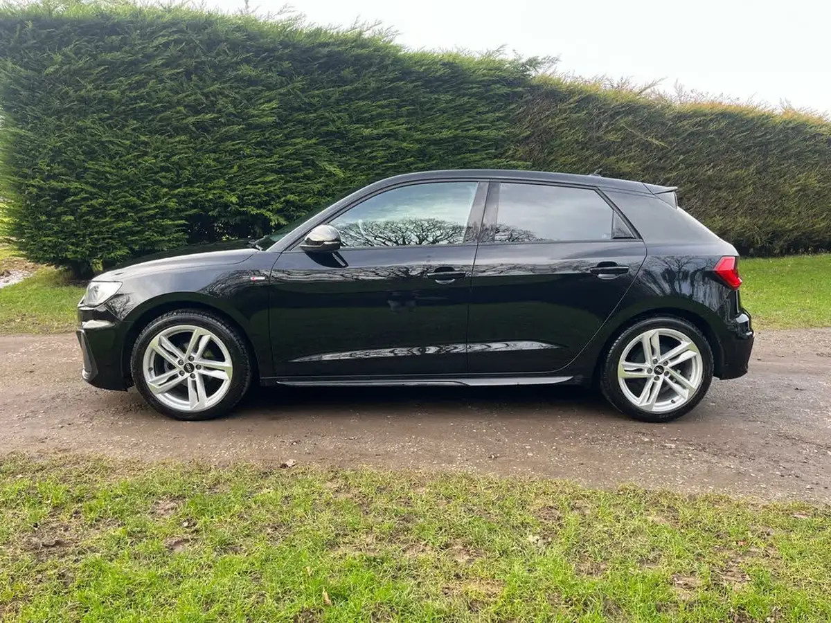 2022-audi-a1-10-25-tfsi-s-line-big-3
