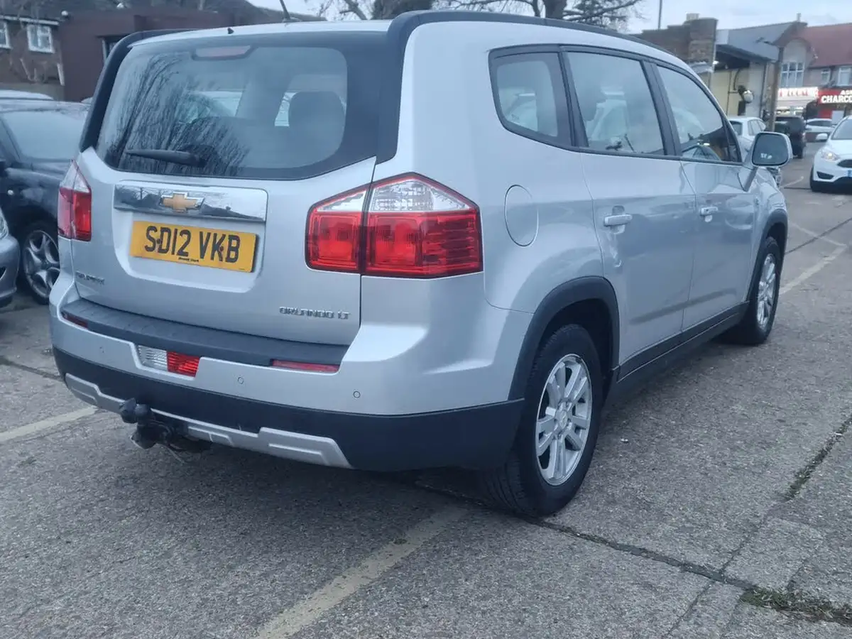 2012-chevrolet-orlando-18-lt-16v-auto-big-21