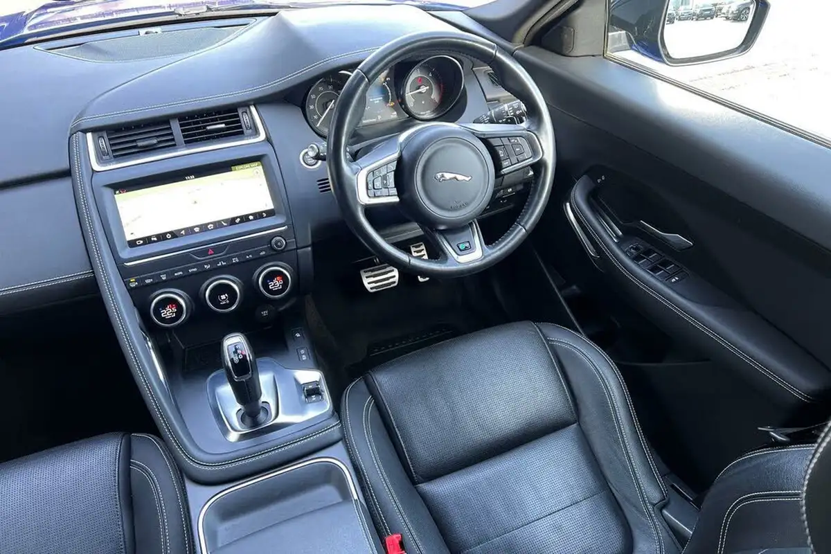 2018-jaguar-e-pace-20-i4d-r-dynamic-s-180ps-awd-auto-big-37