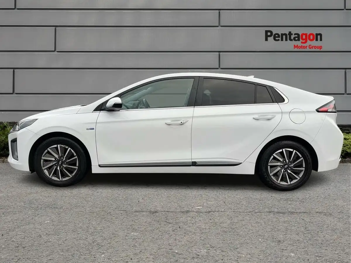 2021-hyundai-ioniq-e-premium-se-electric-100kw-big-11