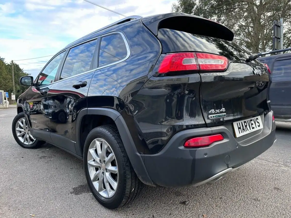 2015-jeep-cherokee-20multijet-ii-limited-4wd-big-4