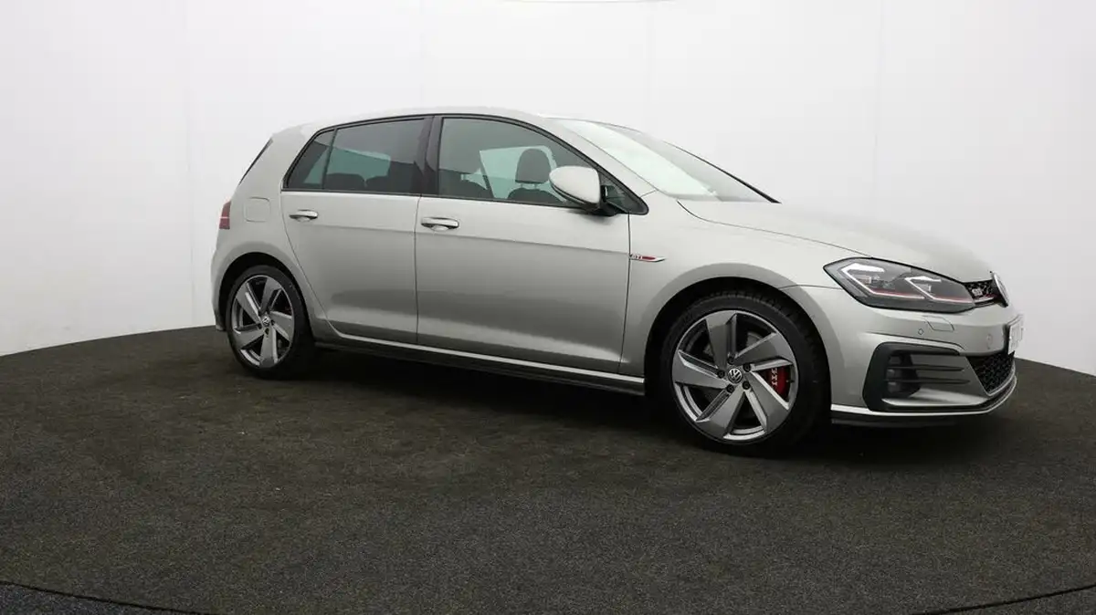 2019-volkswagen-golf-20-tsi-gti-performance-5d-big-38