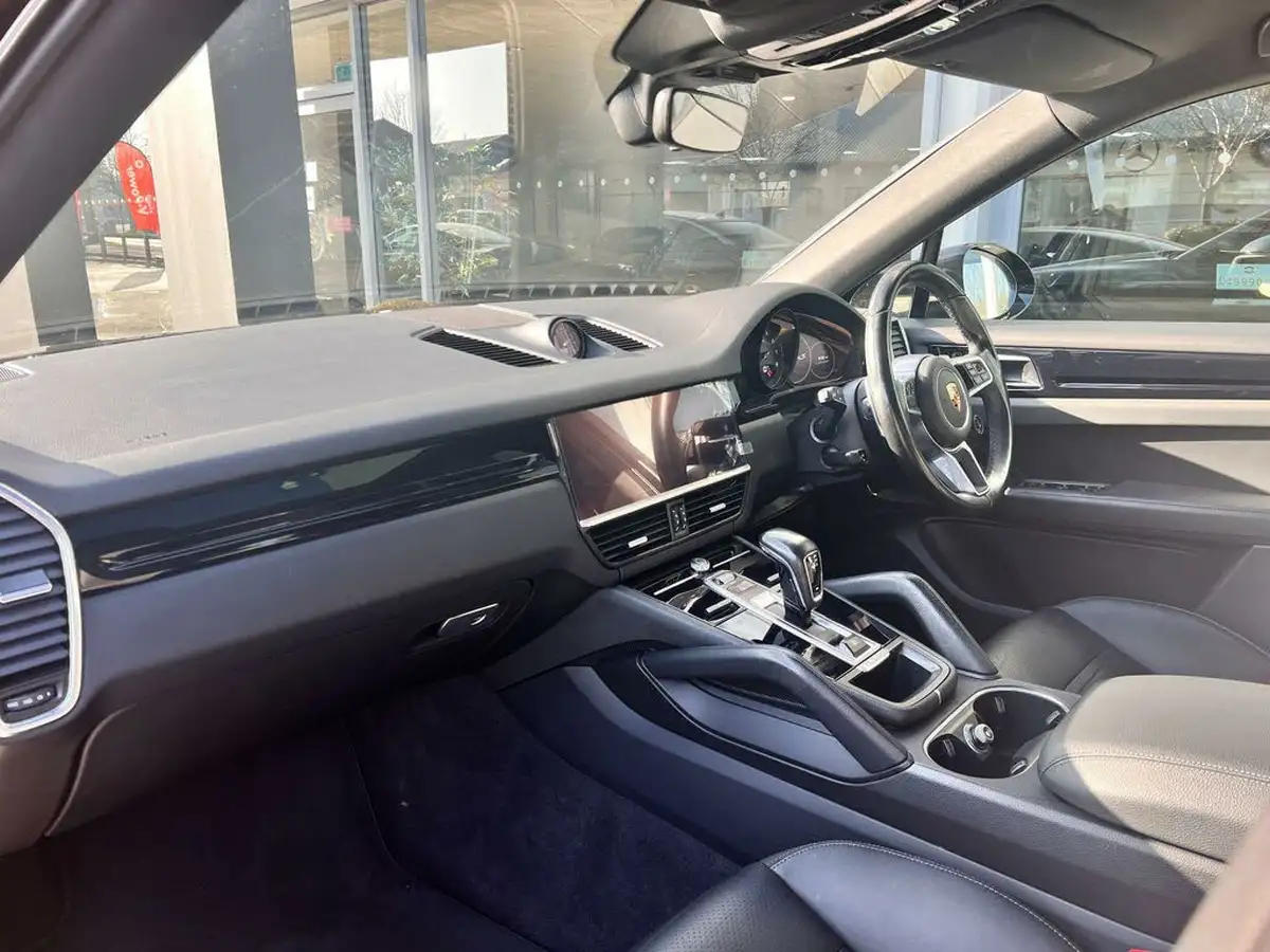 2020-porsche-cayenne-29-v6-s-coupe-big-13