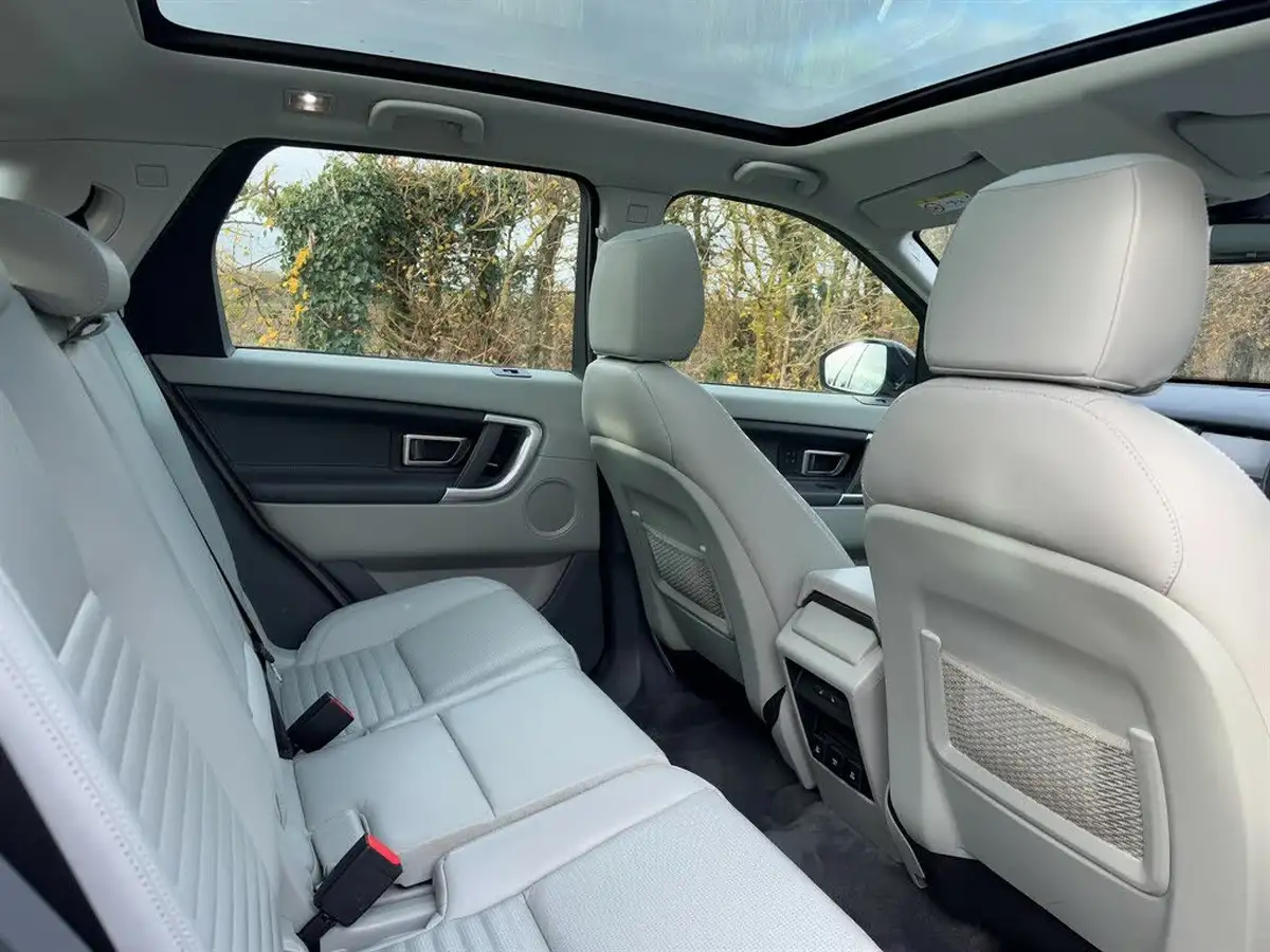 2019-land-rover-discovery-sport-20sd4-hse-luxury-big-14