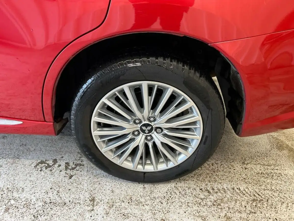 2019-mitsubishi-outlander-24-4h-phev-big-36