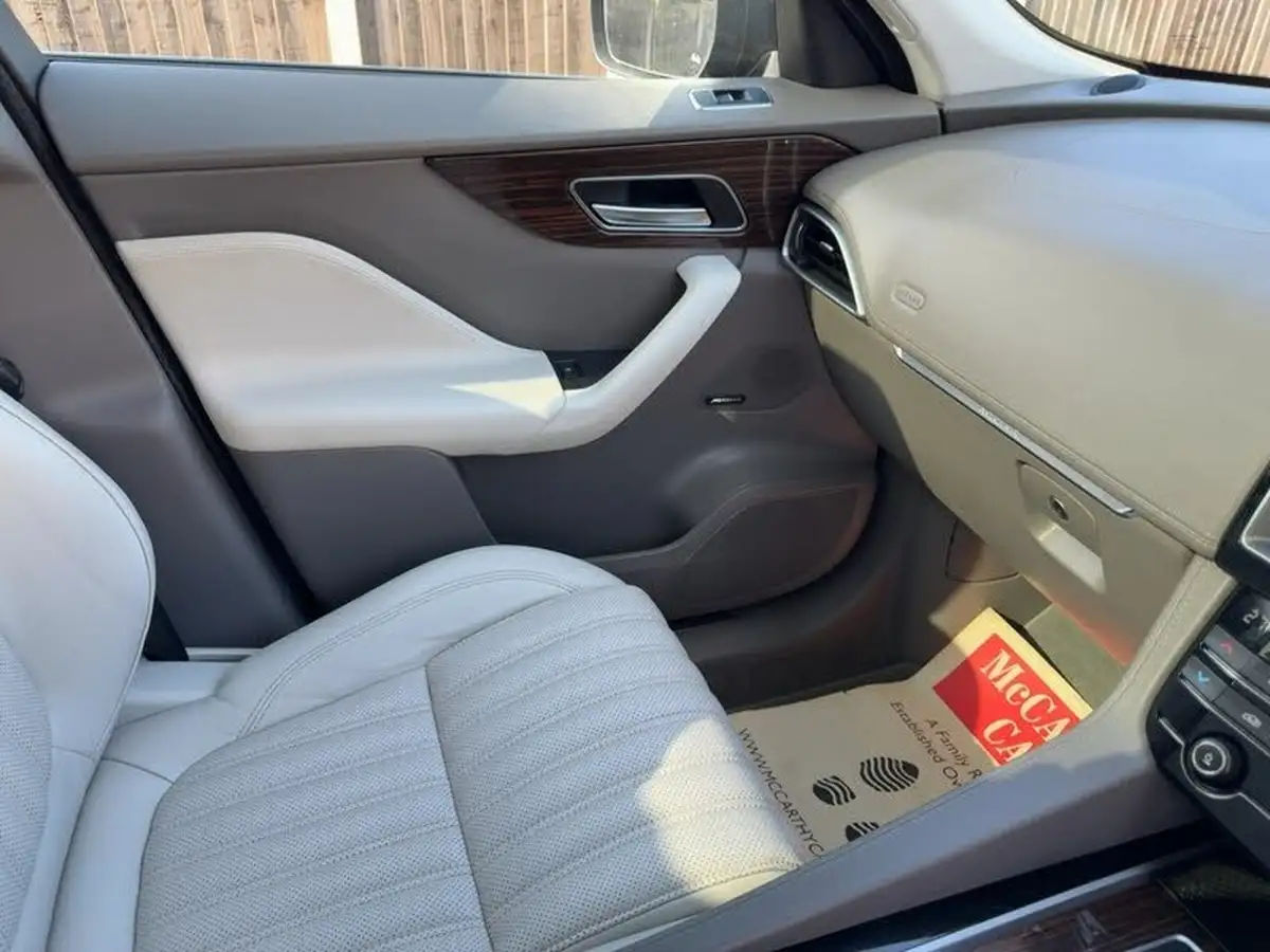 2017-jaguar-f-pace-20i-portfolio-250ps-1997cc-big-31