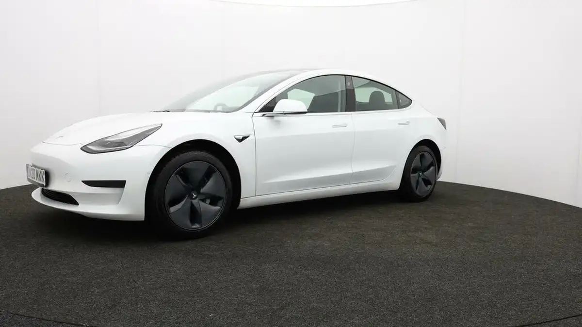 2020-tesla-model-3-e-standard-plus-big-61