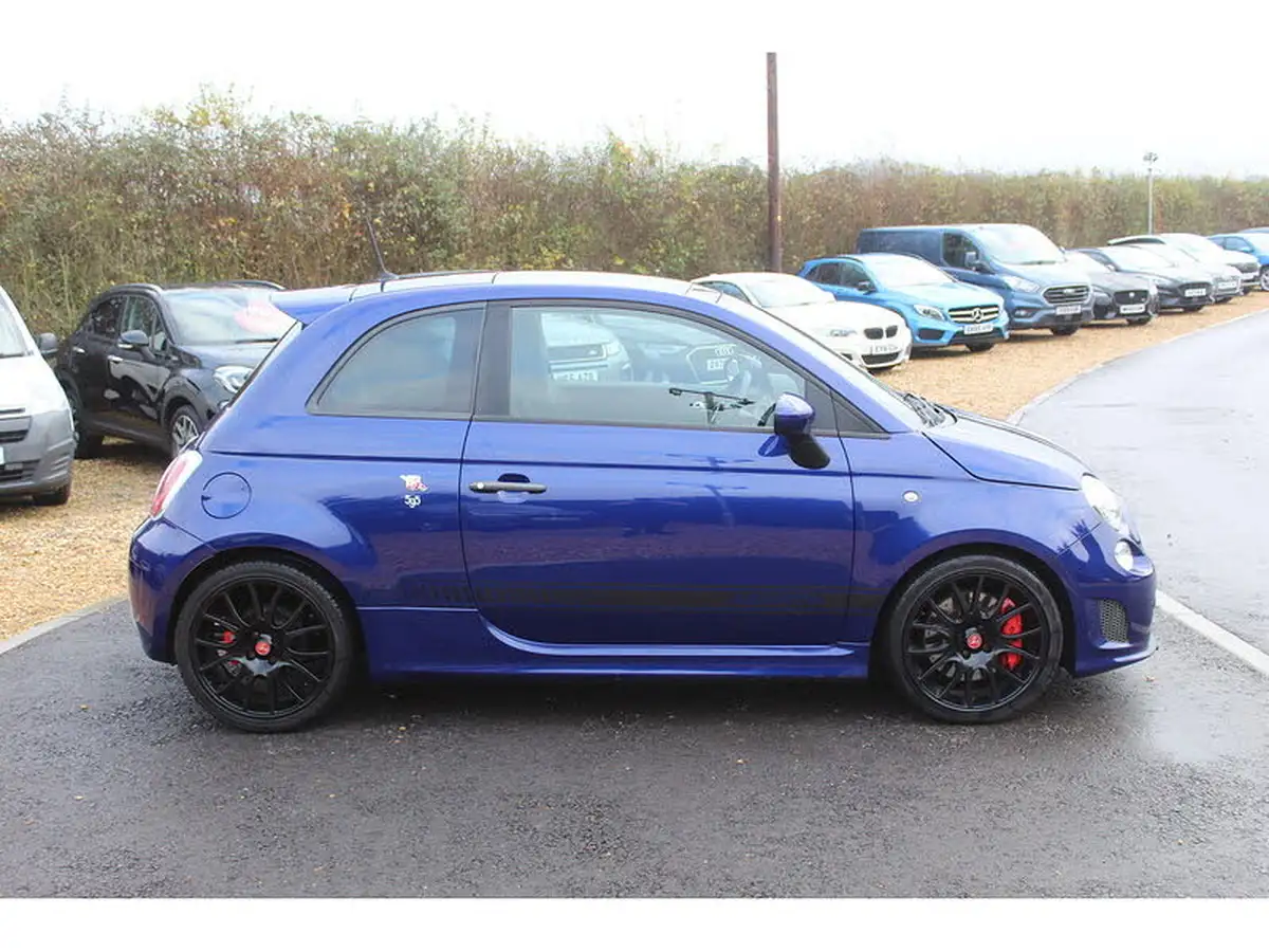 2016-abarth-500-14-tjet-595-competizione-big-5
