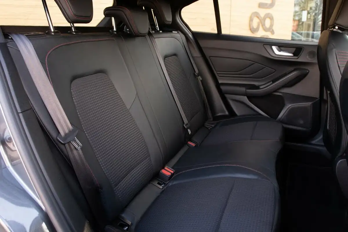 2020-ford-focus-10t-st-line-x-edition-125ps-hybrid-mhev-hatchback-big-34