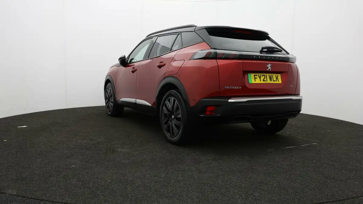 2021-peugeot-2008-suv-e-gt-premium-big-77
