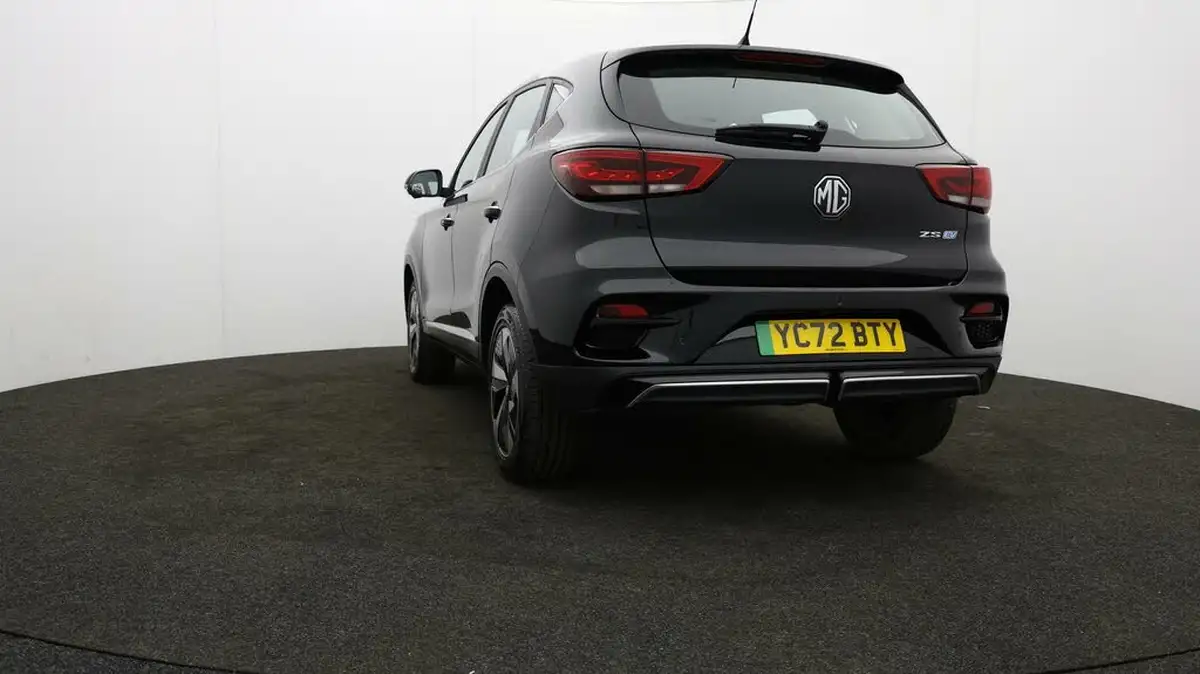 2022-mg-zs-suv-e-se-ev-156ps-long-range-big-77