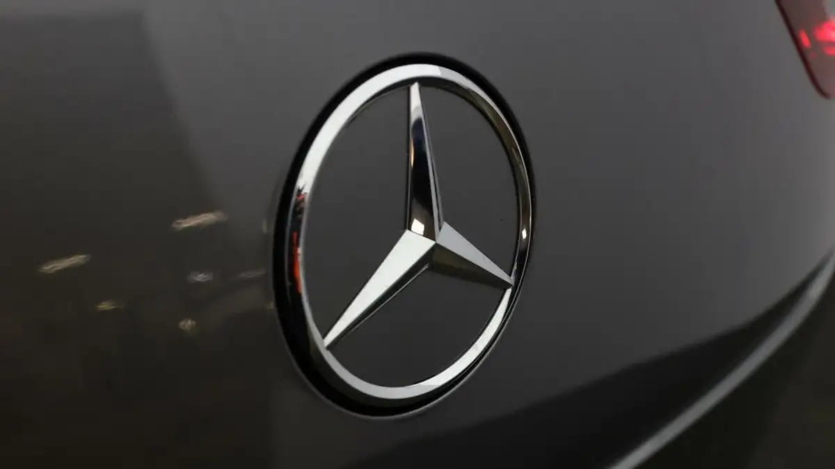 2023-mercedes-benz-cla-20d-cla-220d-amg-line-premium-plus-coupe-4d-big-21