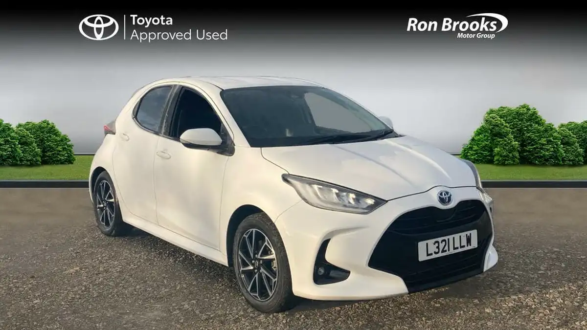 2022-toyota-yaris-15-vvt-i-design-big-0