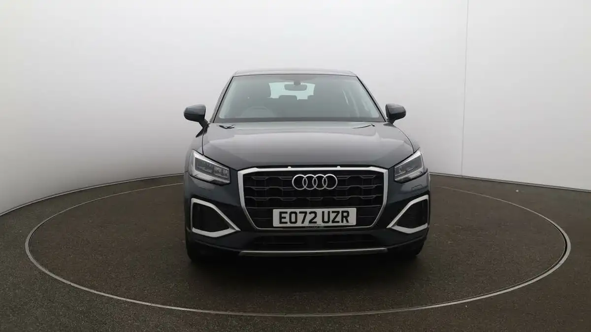 2022-audi-q2-10-30-tfsi-sport-big-2