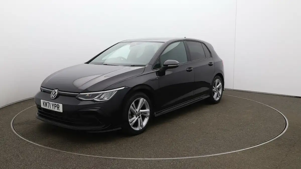 2021-volkswagen-golf-15-tsi-r-line-150ps-hatchback-big-3