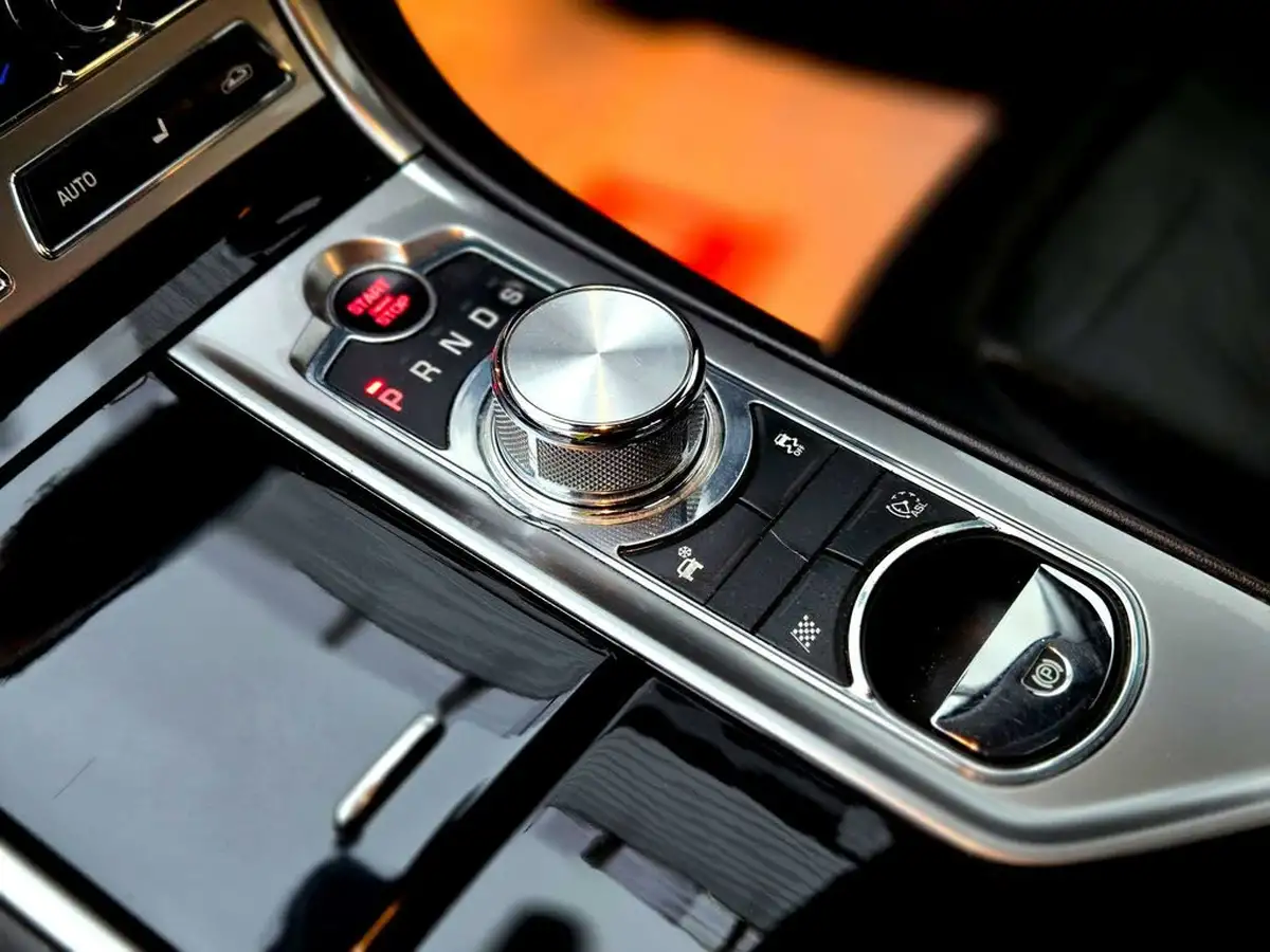 2013-jaguar-xf-30-premium-luxury-big-10