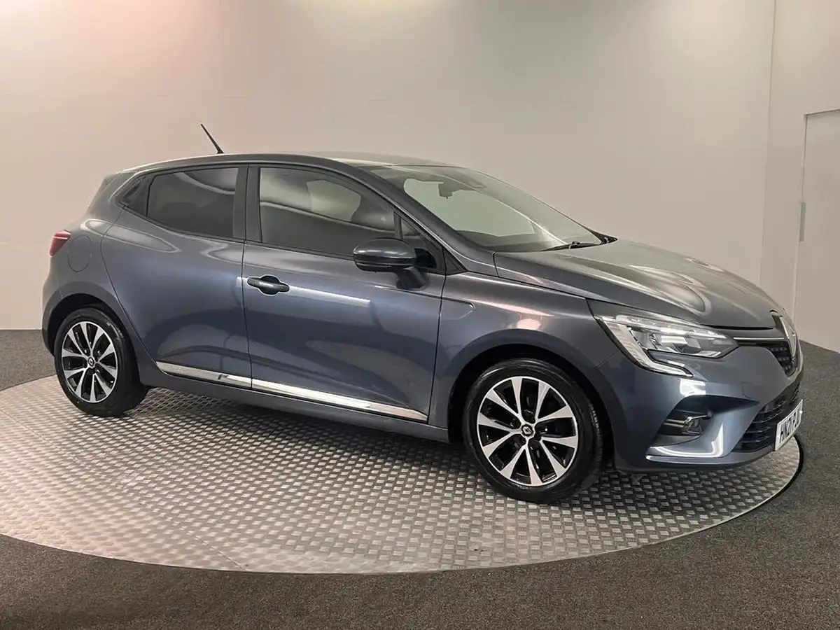 2020-renault-clio-10-sce-iconic-75bhp-big-3