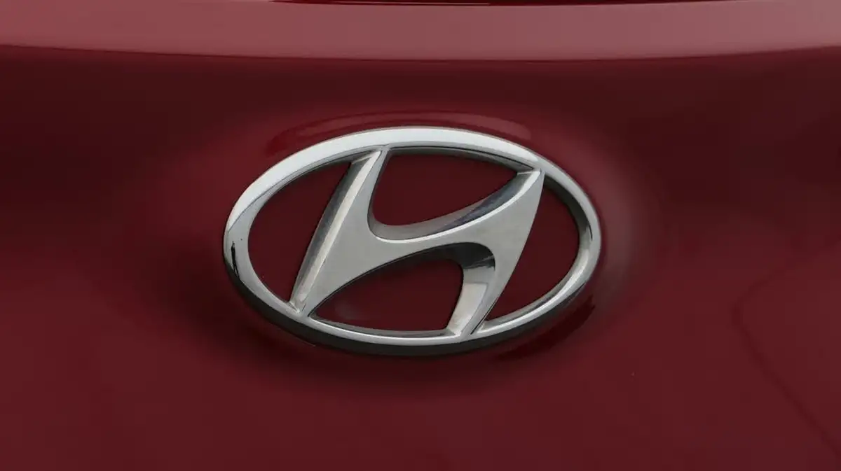 2022-hyundai-kona-e-premium-204ps-64kwh-7kw-obc-big-21