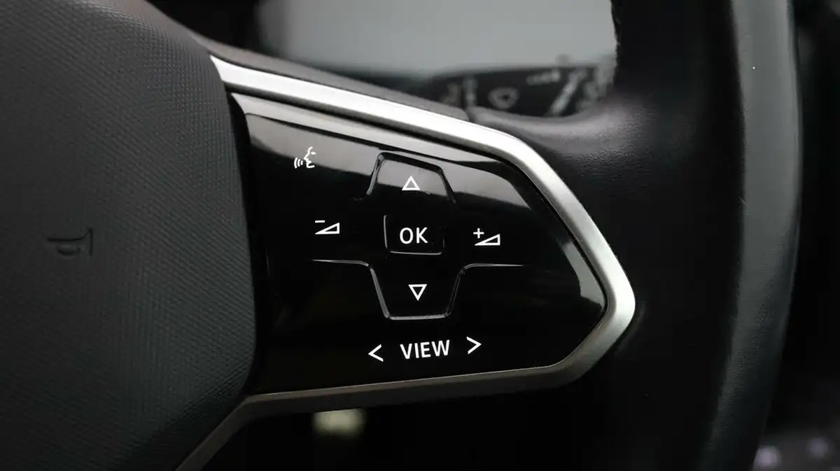 2021-volkswagen-id3-e-max-big-22