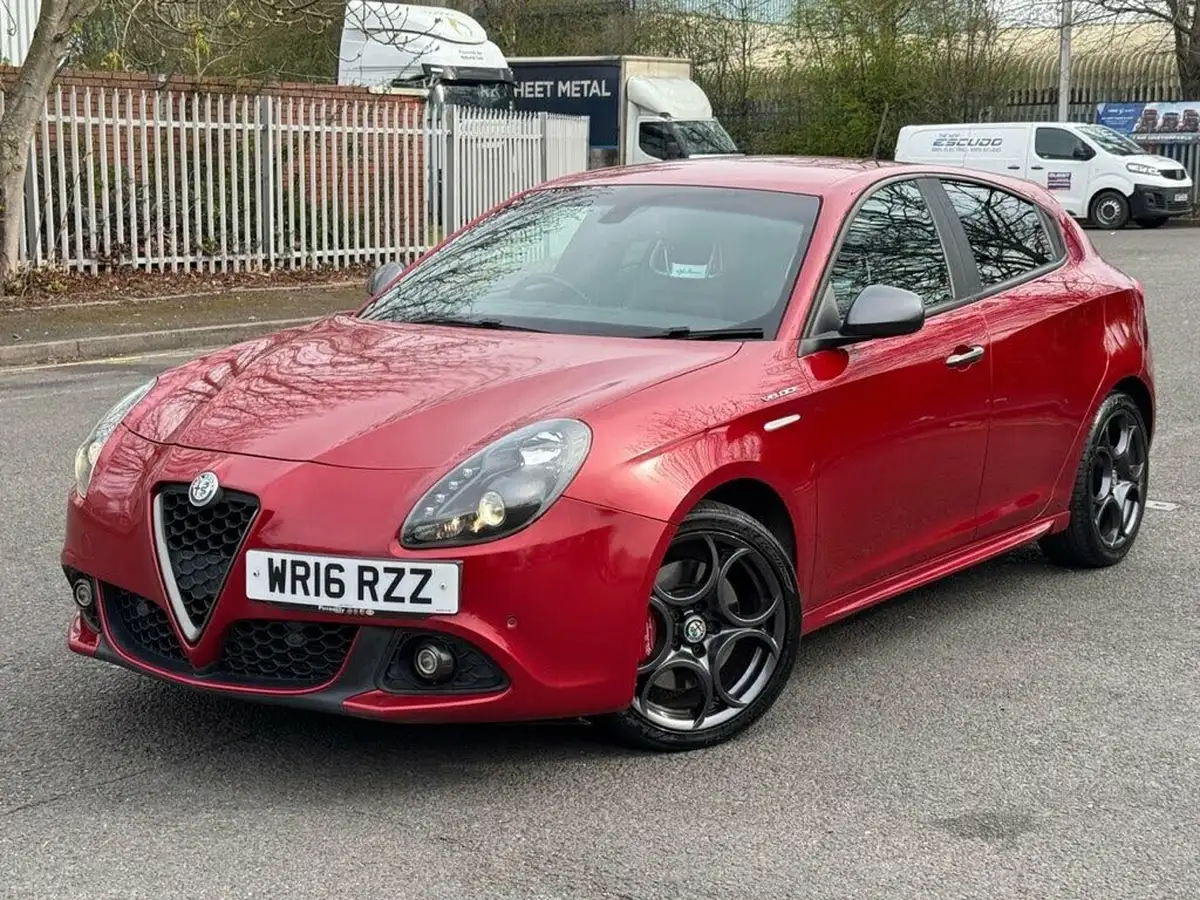 2016-alfa-romeo-giulietta-17-veloce-big-6