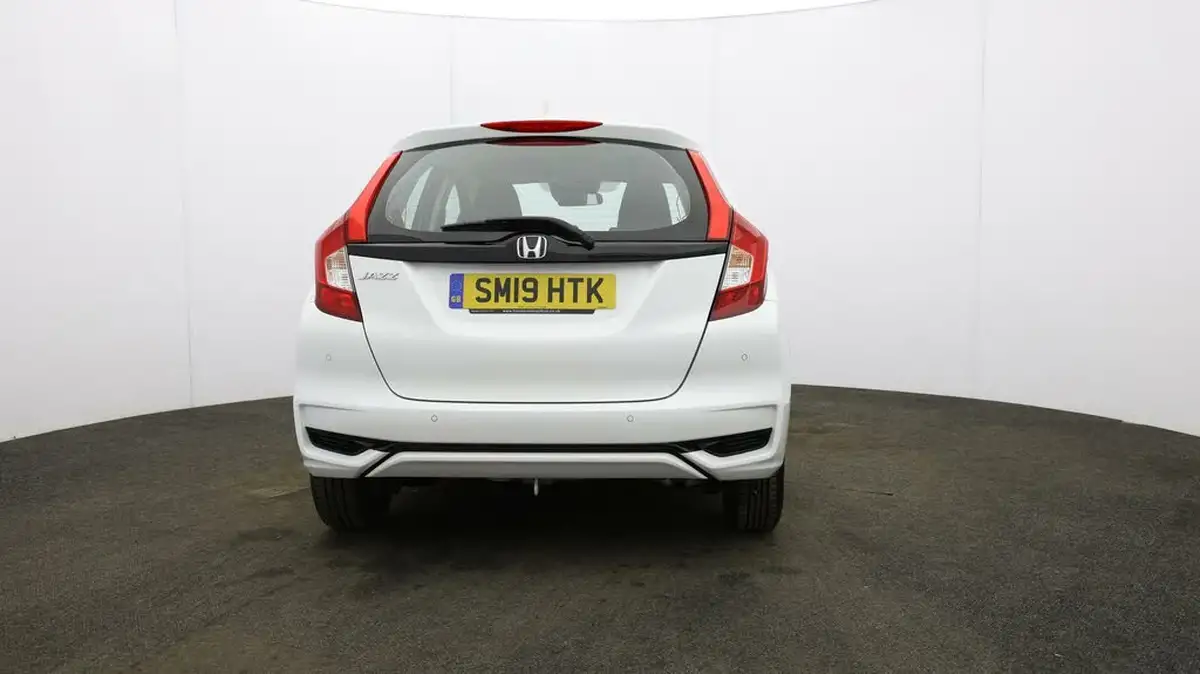 2019-honda-jazz-13-i-vtec-se-big-5