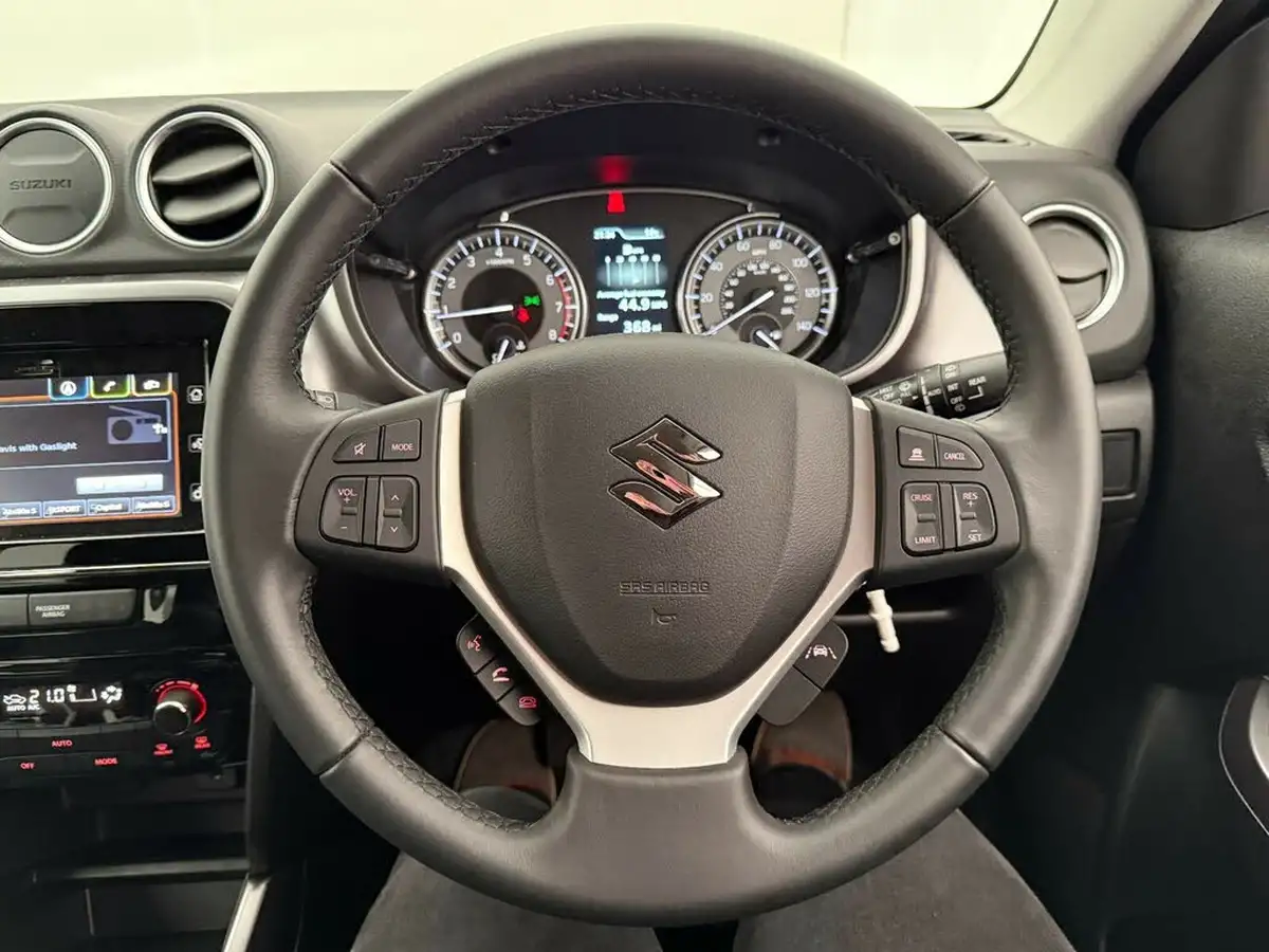 2023-suzuki-vitara-14-boosterjet-sz-t-big-9