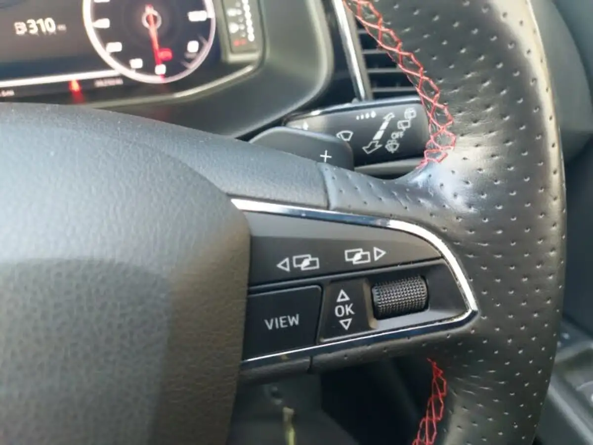 2020-seat-leon-15-tsi-evo-fr-black-edition-150ps-hatchback-dsg-big-12