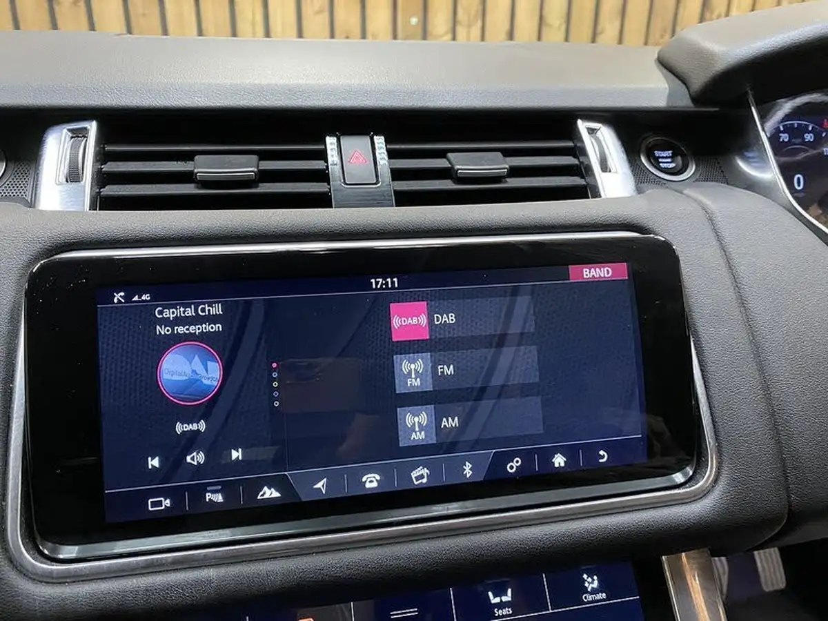 2020-land-rover-range-rover-sport-30-sdv6-hse-big-43