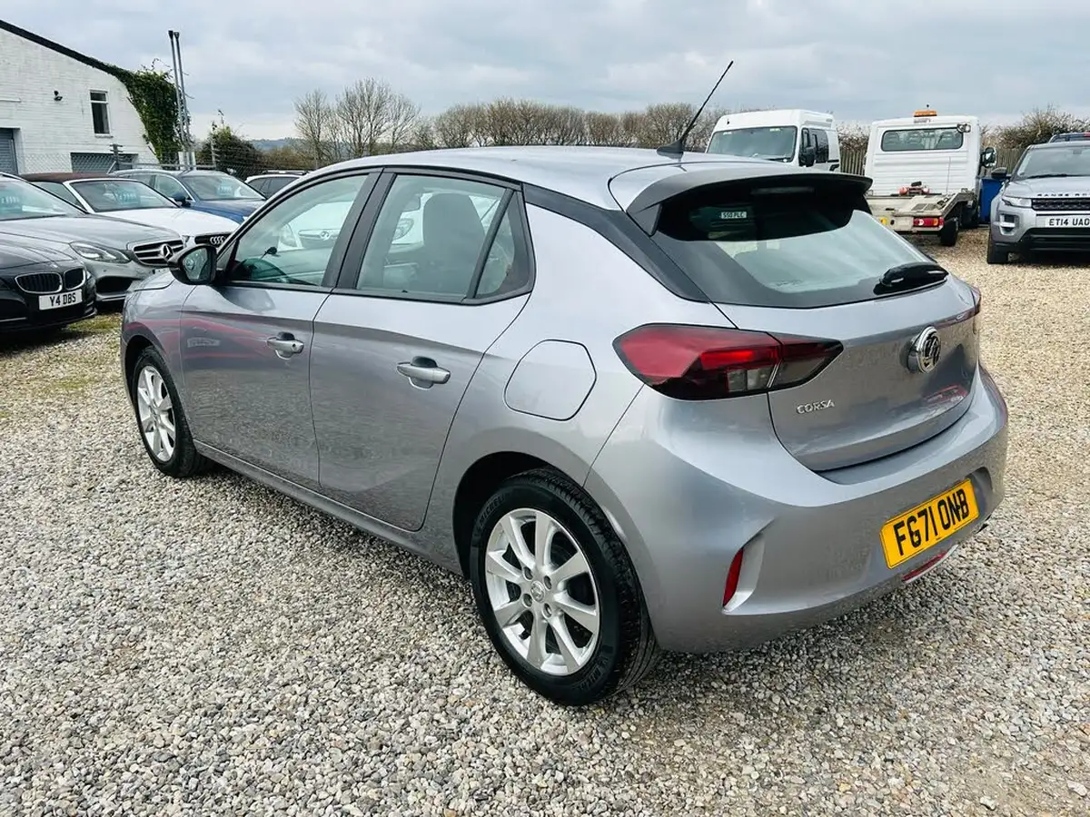 2021-vauxhall-corsa-12i-se-edition-big-6