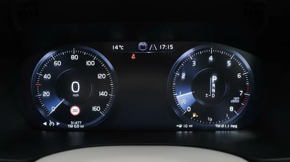 2018-volvo-xc60-20-t5-inscription-250bhp-4x4-big-10