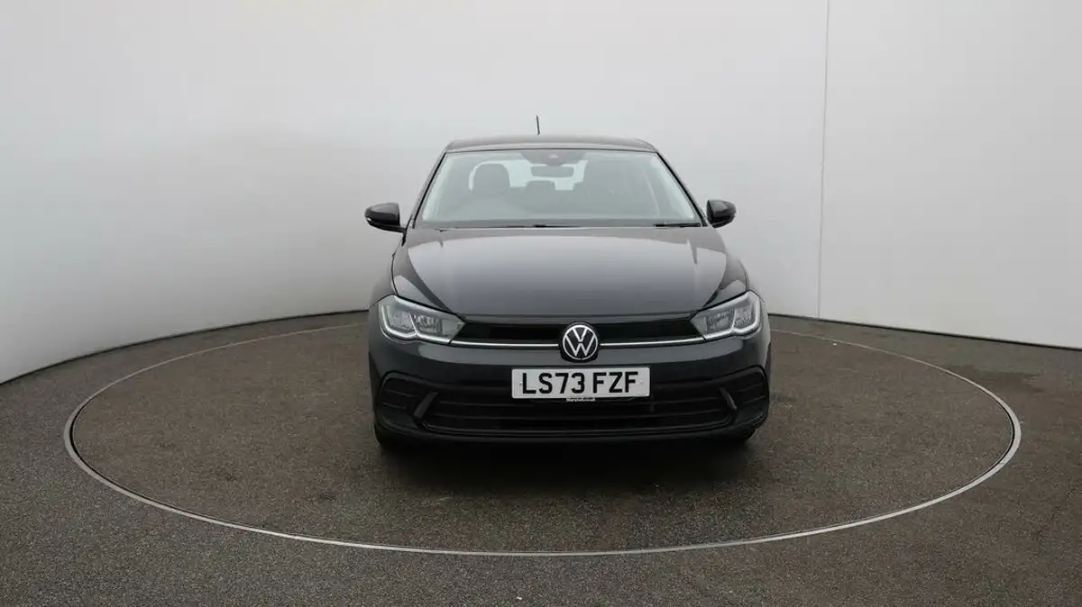 2024-volkswagen-polo-10-life-big-2