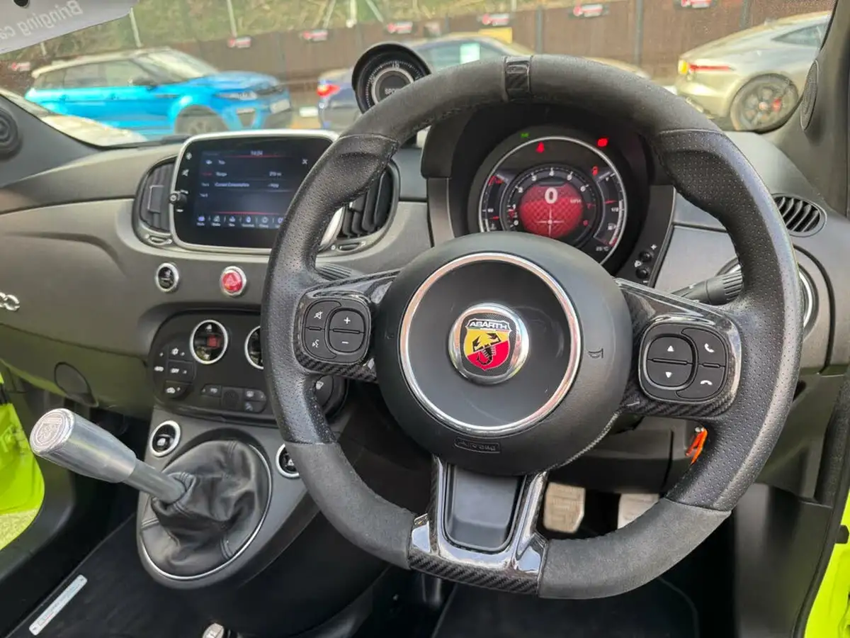 2021-abarth-595c-14-tjet-competizione-70th-big-27