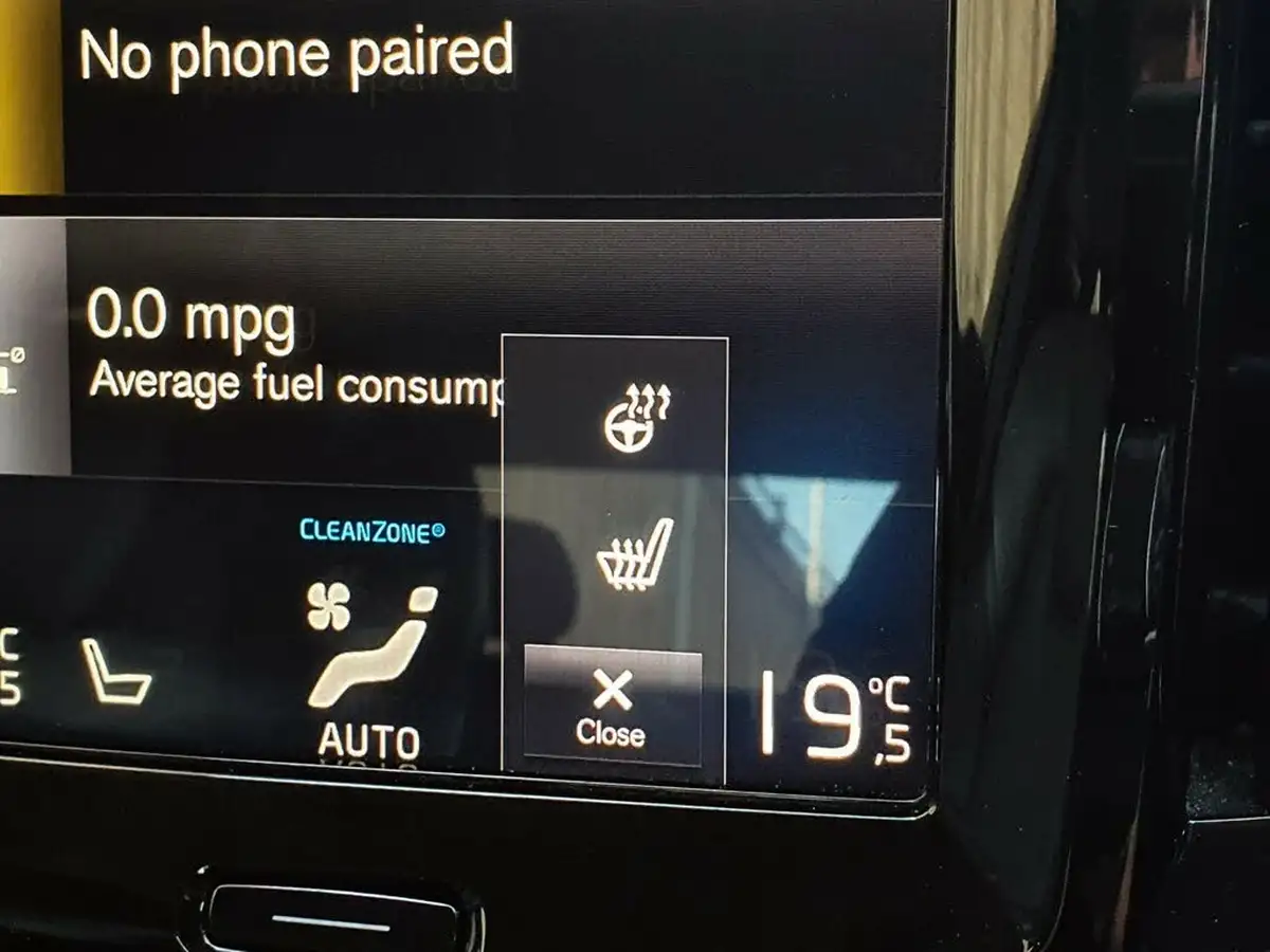 2019-volvo-s90-20td-d4-momentum-big-35