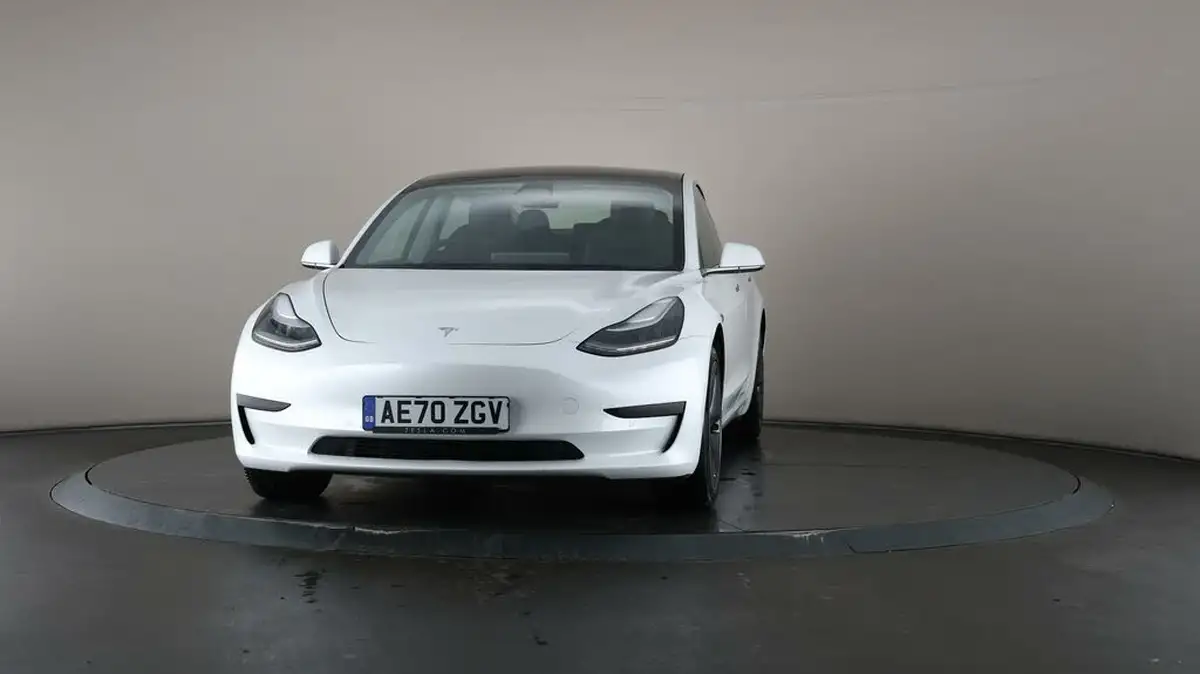 2020-tesla-model-3-e-standard-plus-big-44