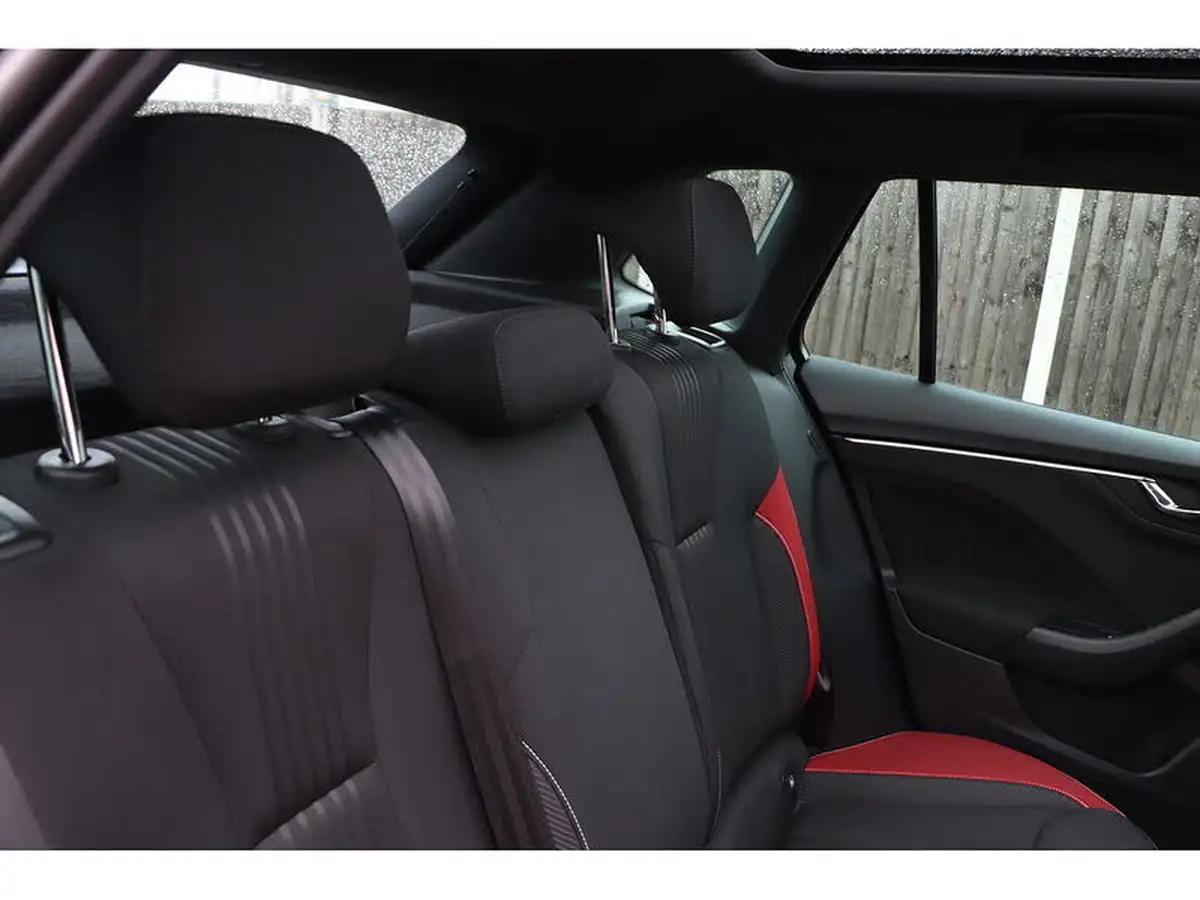 2023-skoda-kamiq-15-tsi-monte-carlo-dsg-big-28