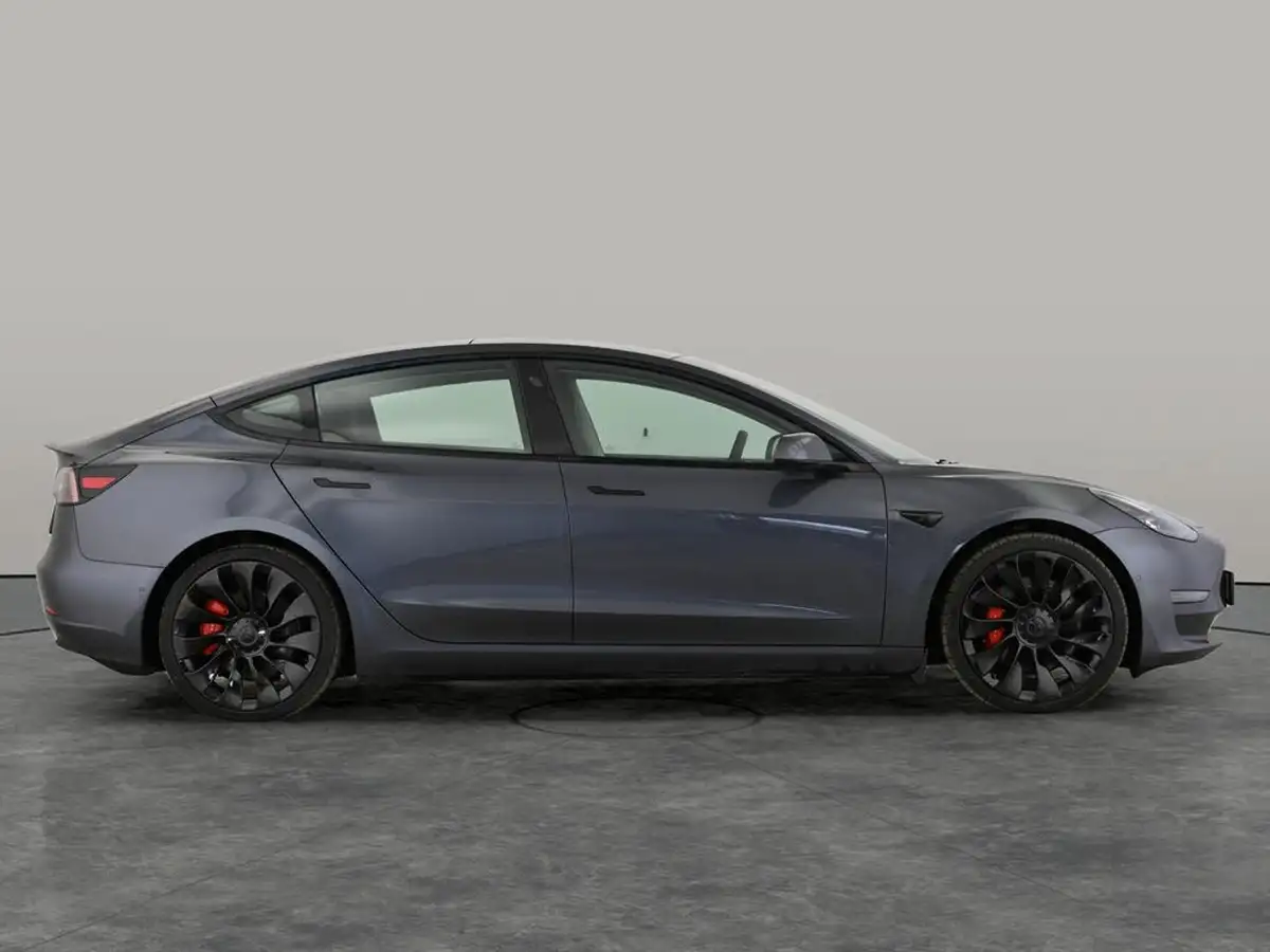 2020-tesla-model-3-e-performance-big-4