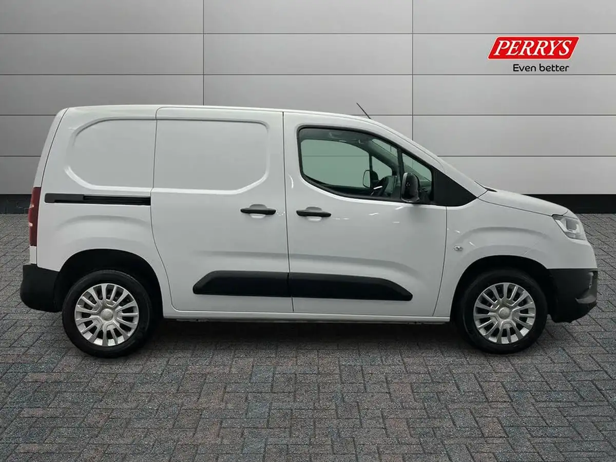 2023-toyota-proace-city-15d-icon-l1-big-2