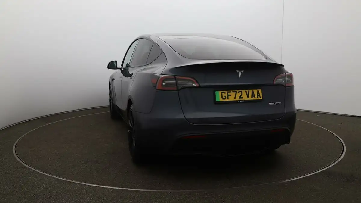 2022-tesla-model-y-e-performance-big-53