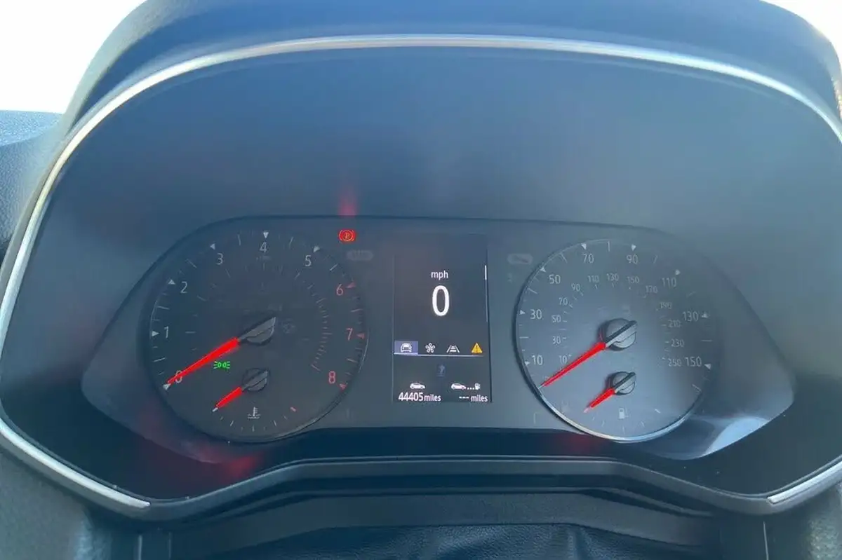 2020-renault-clio-10-sce-play-75bhp-big-11